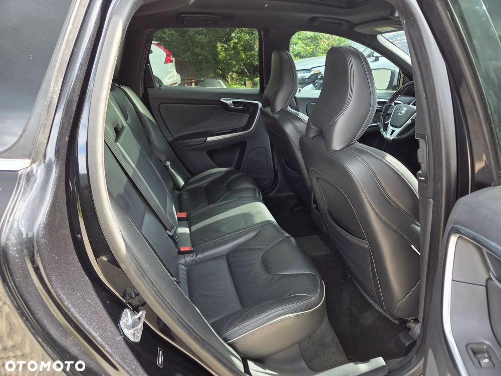 Volvo XC 60 T6 AWD RDesign - 6