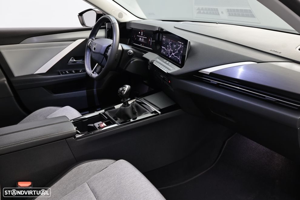 Opel Astra 1.2 T Elegance - 20