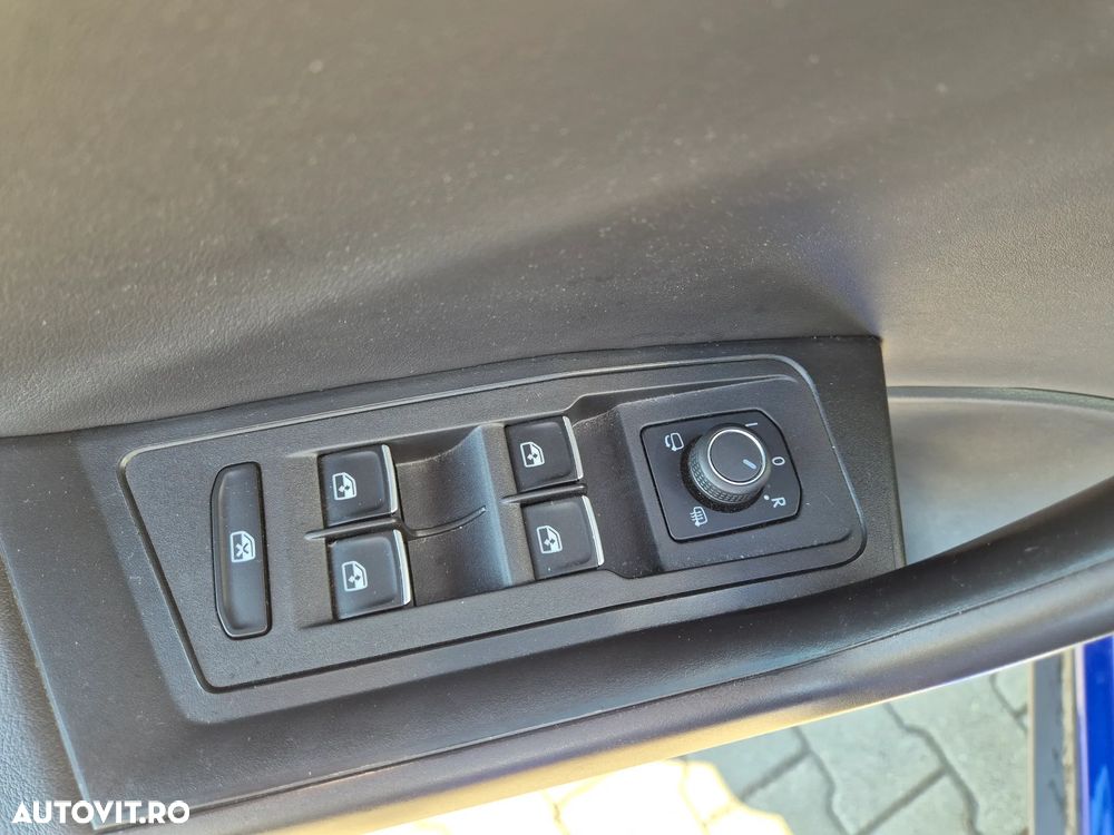 Volkswagen T-Roc R 2.0 TSI OPF 4Motion DSG - 13