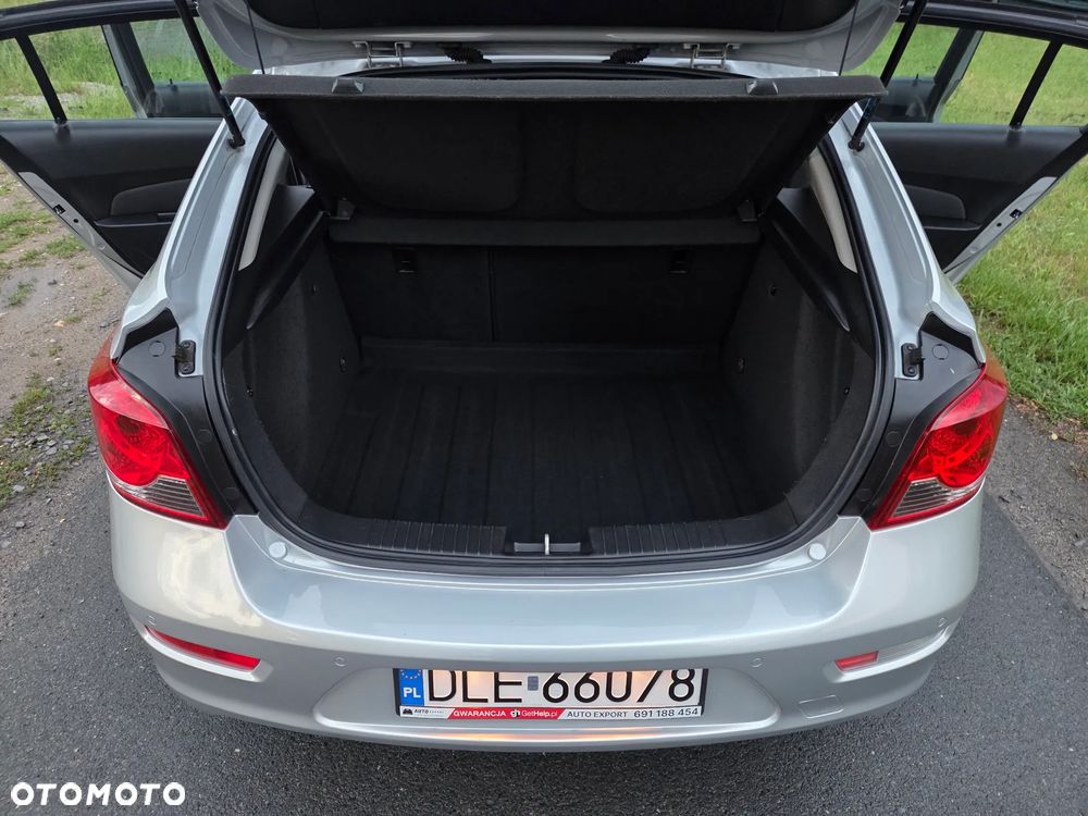 Chevrolet Cruze 1.6 - 9