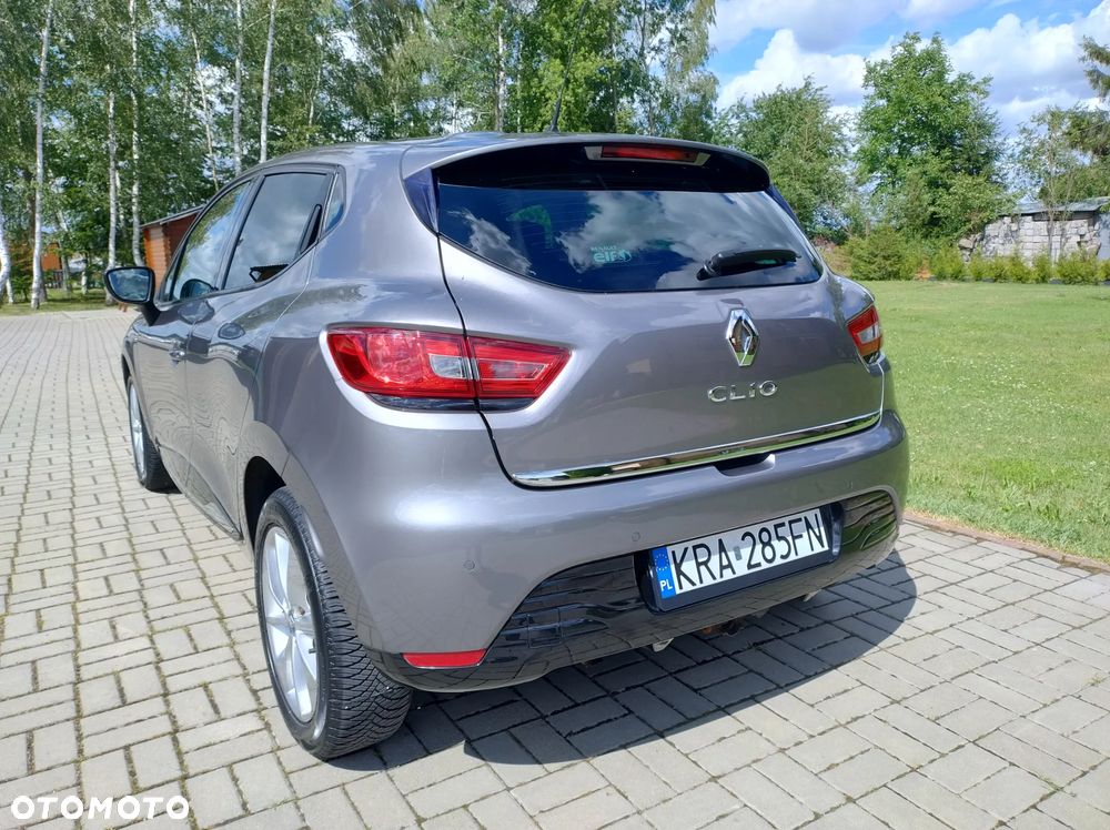 Renault Clio 1.2 16V Limited - 13