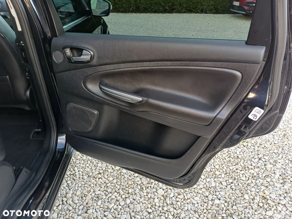 Ford S-Max 2.0 TDCi Titanium - 28