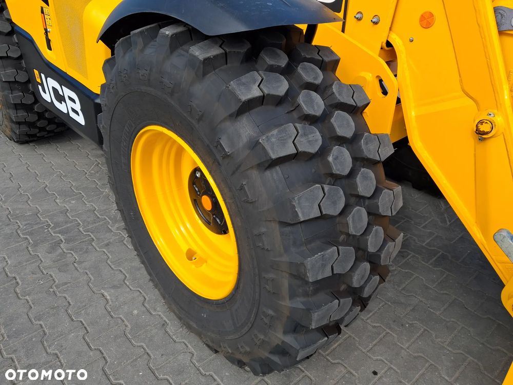 JCB 542 - 70 AGRI SUPER - 7