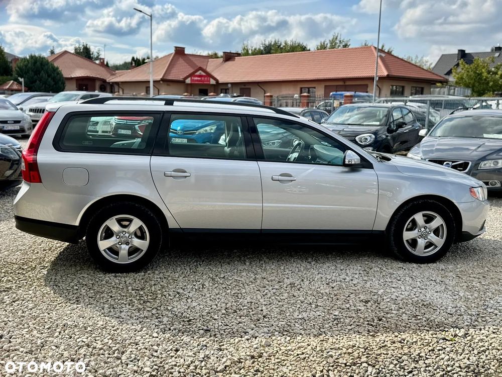 Volvo V70 2.0 Momentum - 7