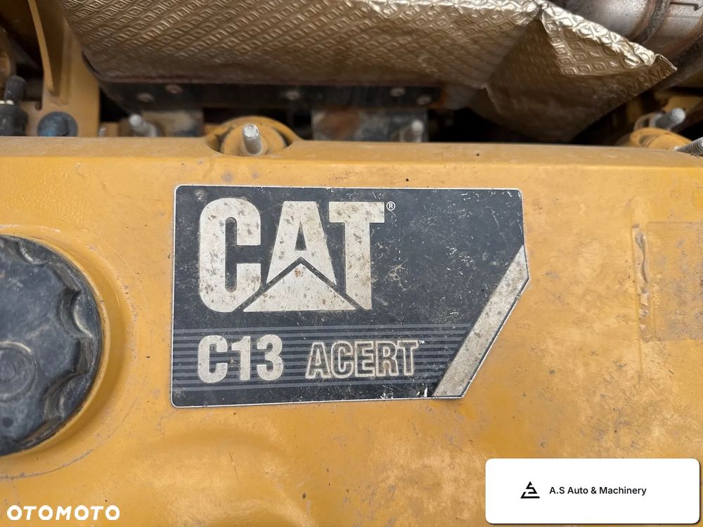 Caterpillar 730C - 14