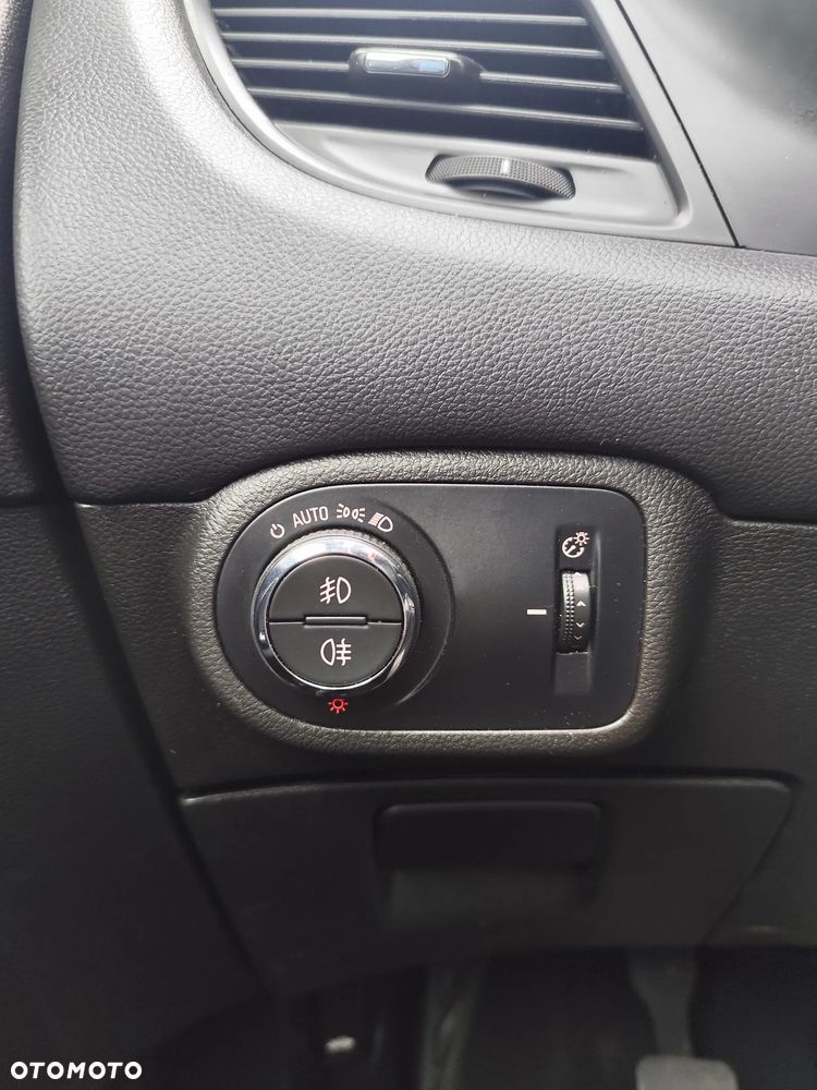 Opel Zafira - 33