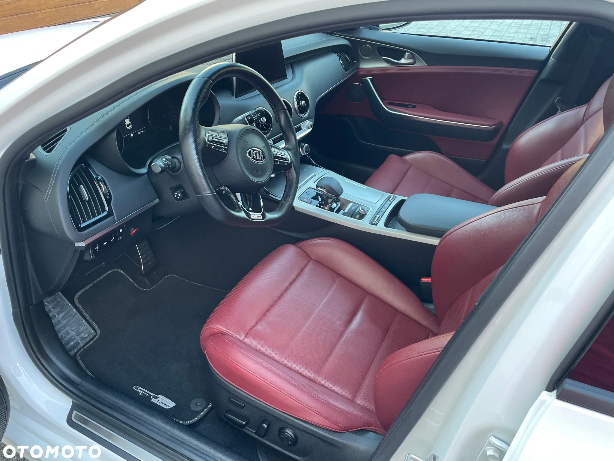Kia Stinger 2.0 T-GDI GT Line - 8