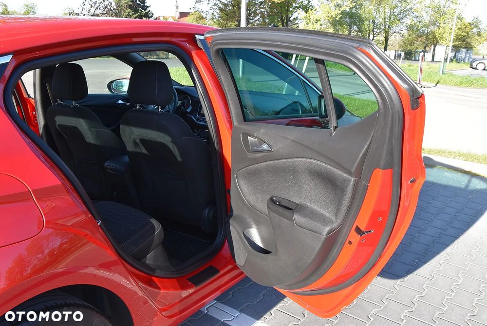 Opel Astra 1.4 Turbo Edition - 19