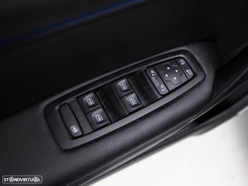 Renault Mégane Sport Tourer 1.5 Blue dCi R.S. Line — fotografia 12