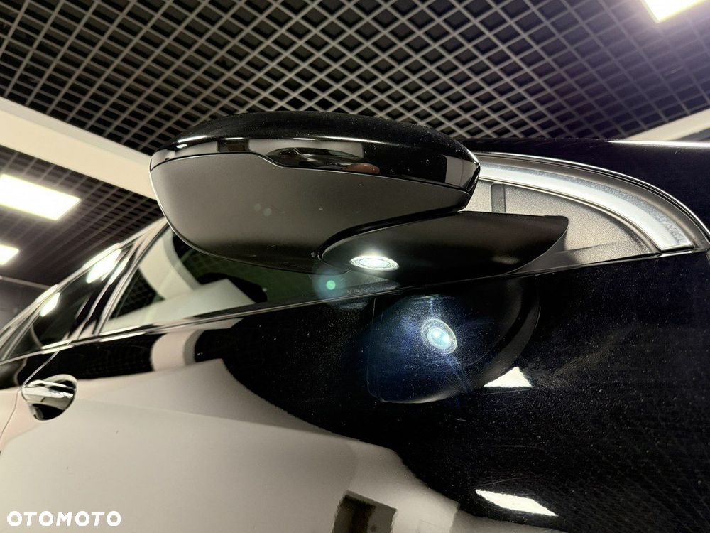Opel Insignia - 10