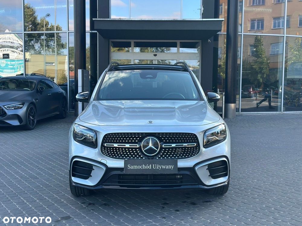 Mercedes-Benz GLB - 2