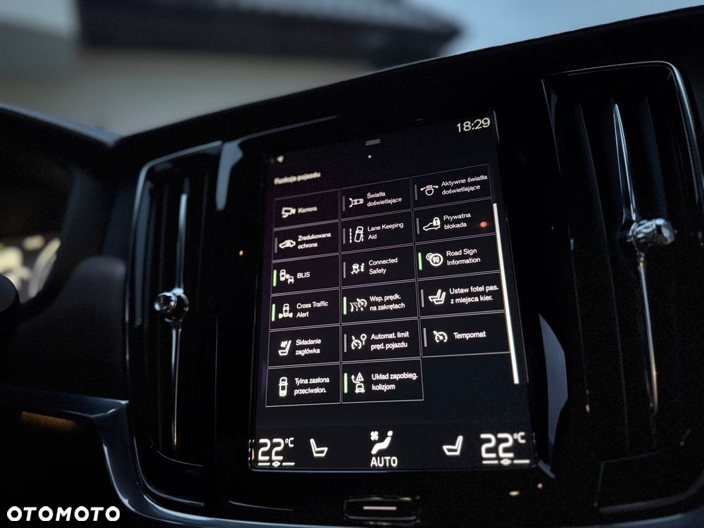 Volvo S90 B5 D AWD Inscription - 33