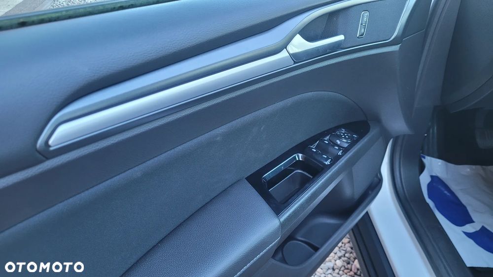 Ford Mondeo 1.5 TDCi ECOnetic Start-Stopp Titanium - 14