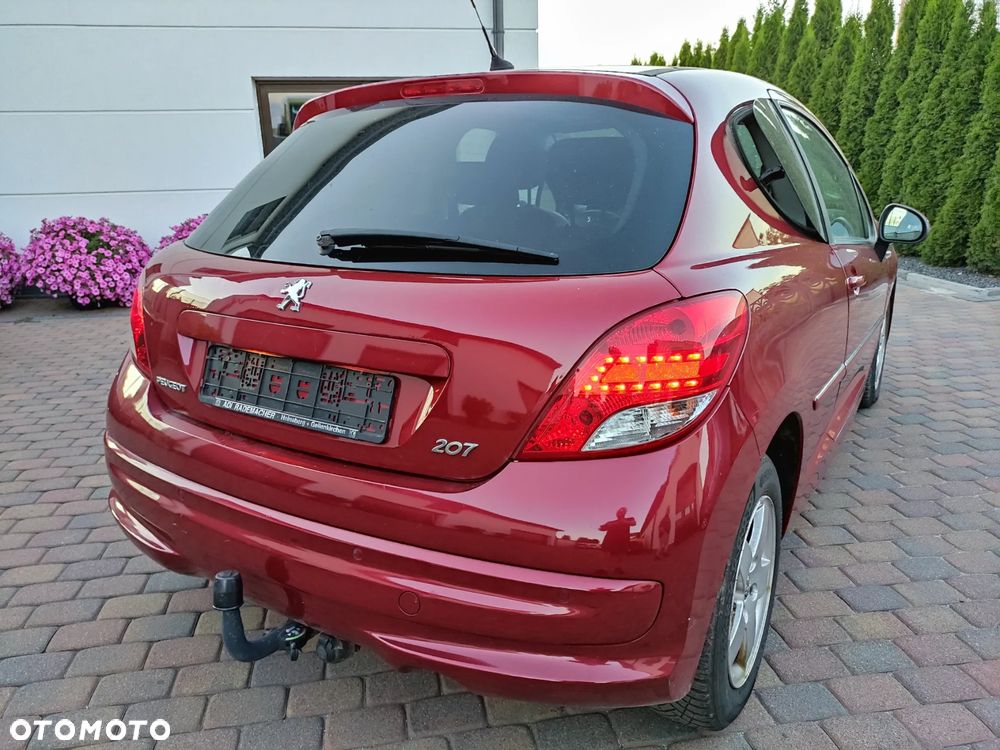 Peugeot 207 155 THP Platinum - 21