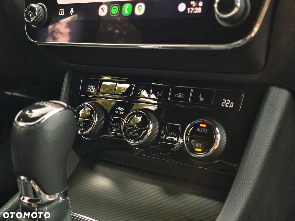 Skoda Superb 2.0 TSI Sportline DSG - 23