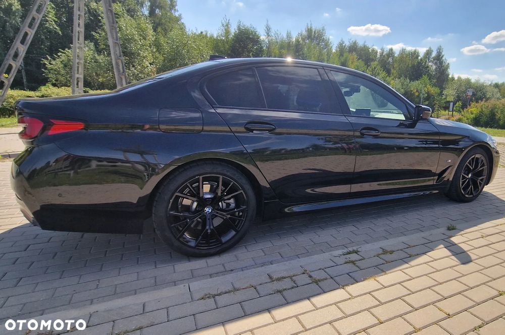 BMW Seria 5 520i - 6