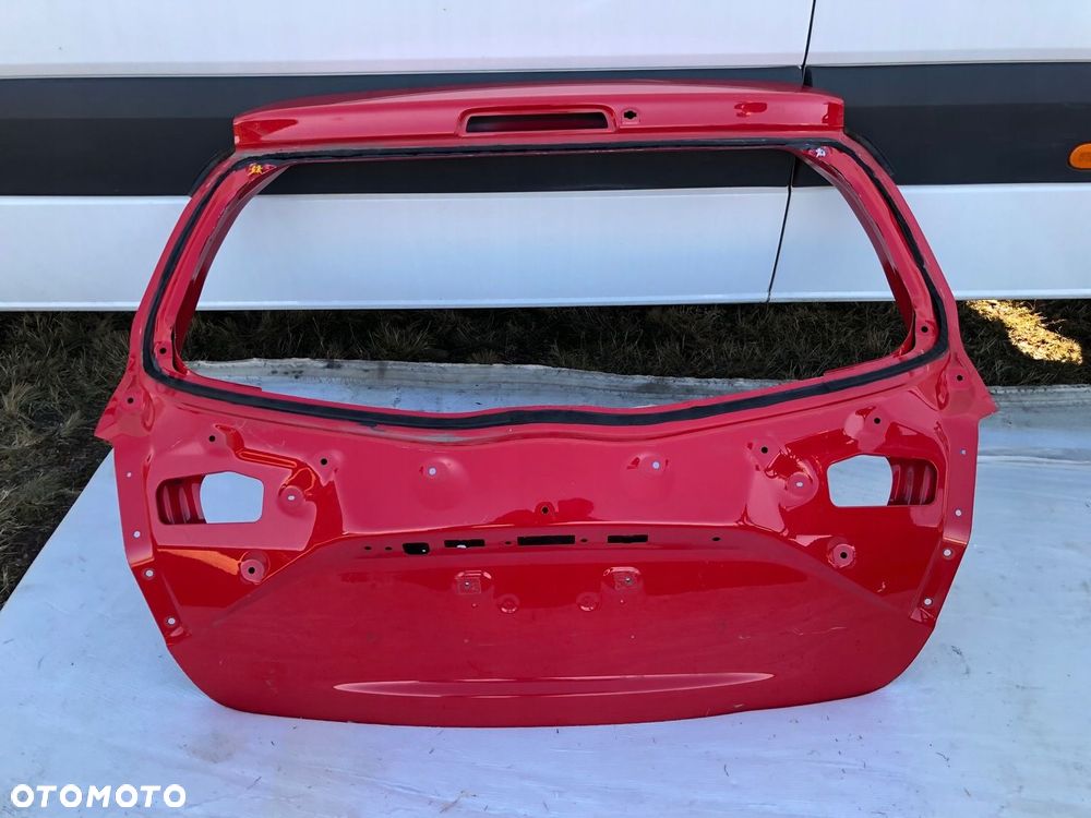 TOYOTA YARIS III LIFT IV KLAPA BAGAŻNIKA IGŁA 17- - 2