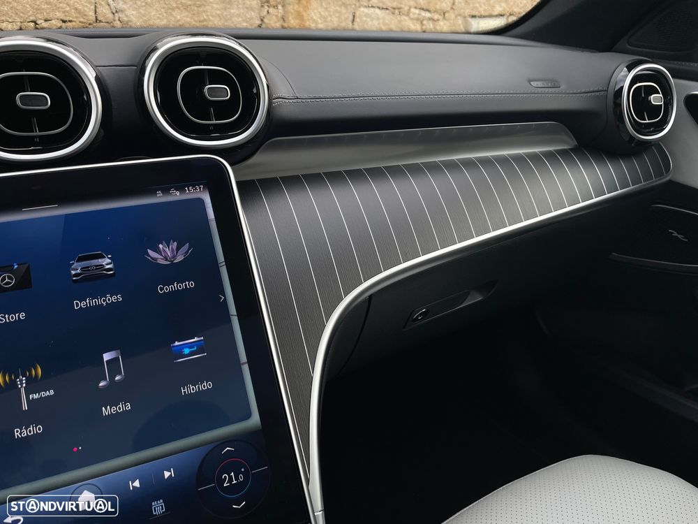 Mercedes-Benz C 300 e T 9G-TRONIC AMG Line - 30