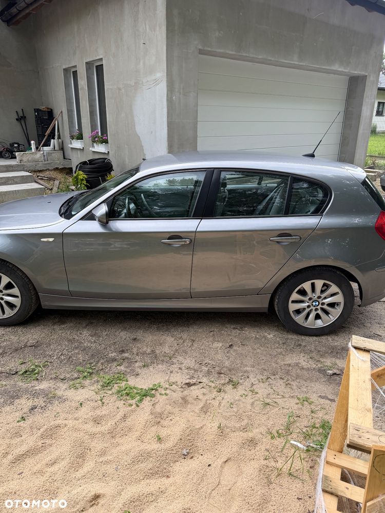 BMW Seria 1 118d DPF - 10