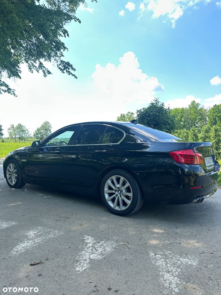BMW Seria 5 520d - 14