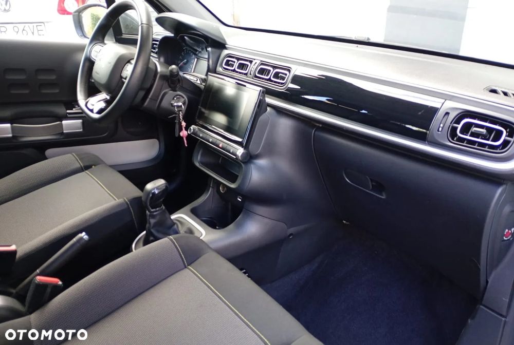 Citroën C3 1.2 PureTech Shine - 15
