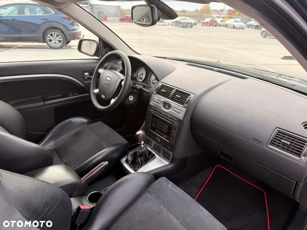 Ford Mondeo 3.0 V6 ST 220 - 17