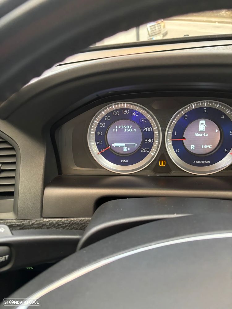 Volvo XC 60 2.0 D4 R-Design Start/Stop - 7