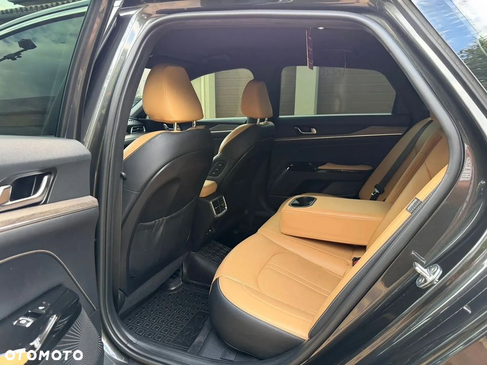 Kia K5 - 13