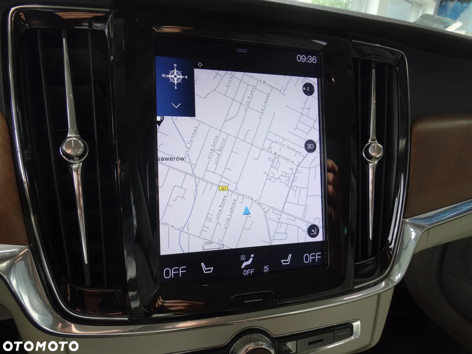 Volvo S90 T4 Momentum Pro - 27