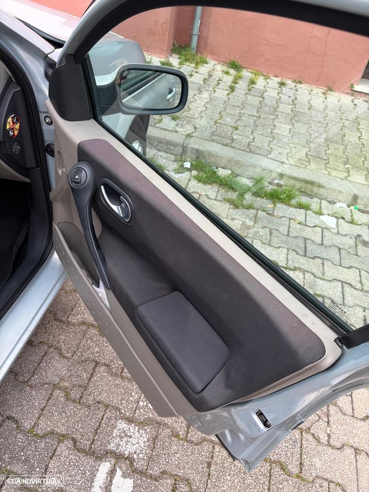 Renault Mégane - 10