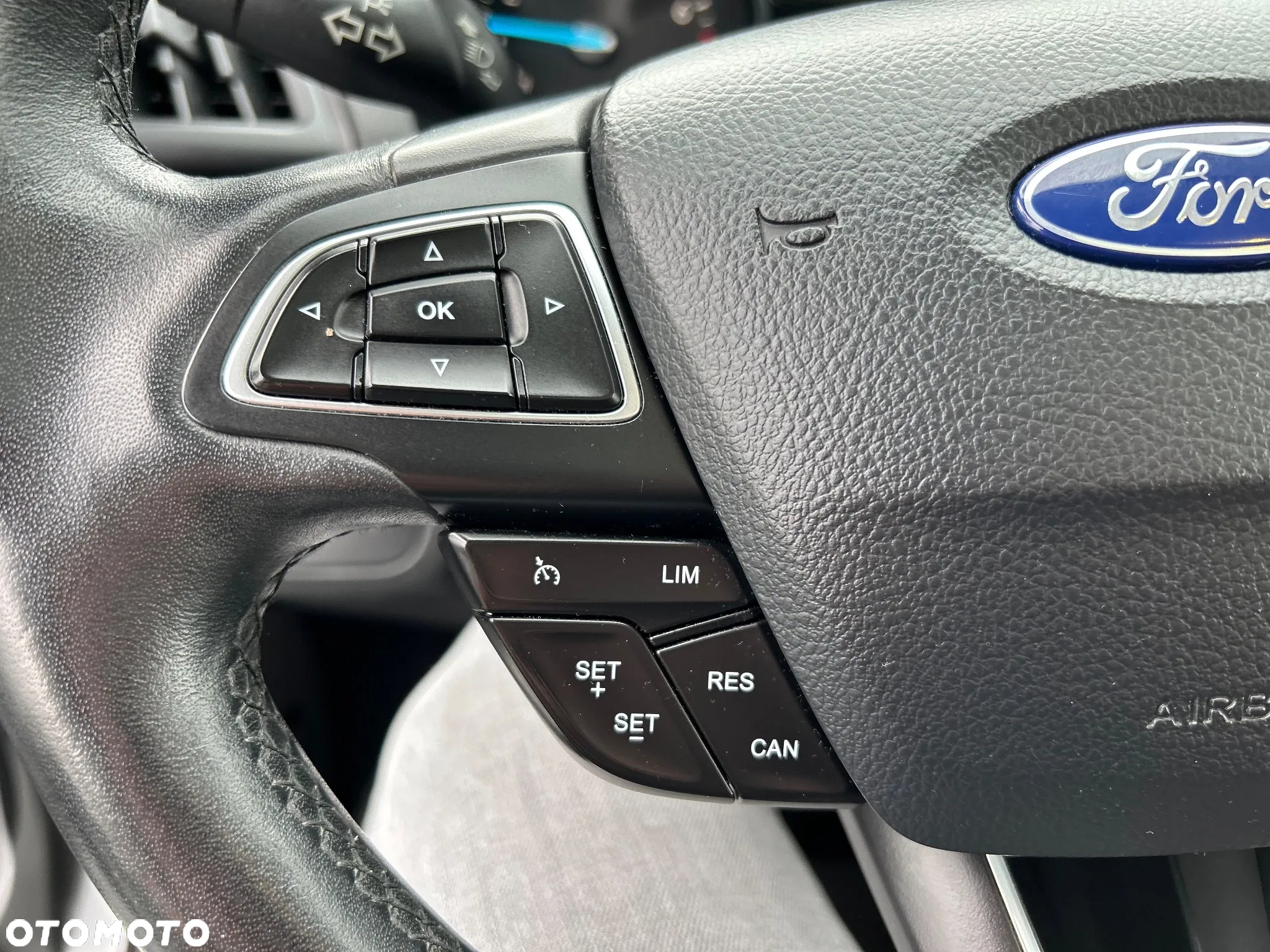 Ford Kuga 1.5 EcoBoost 2x4 Black & Silver - 17