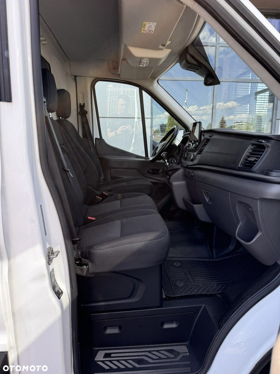 Ford Transit - 24