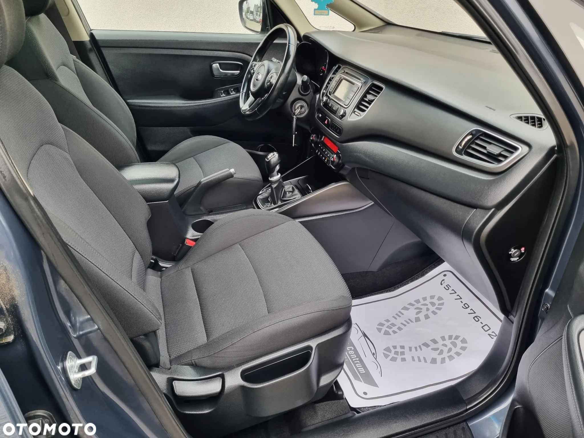 Kia Carens 1.7 CRDi S 7os EU6 - 10