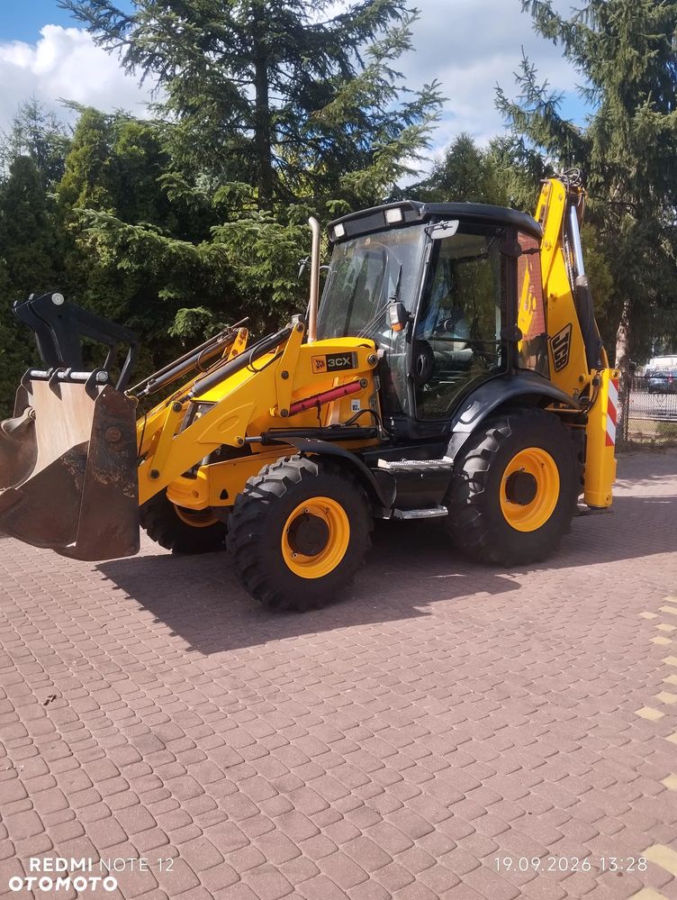 JCB 3CX Contractor - 12