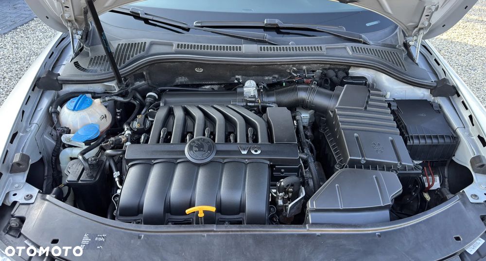 Skoda Superb 3.6 V6 4x4 DSG Elegance - 35