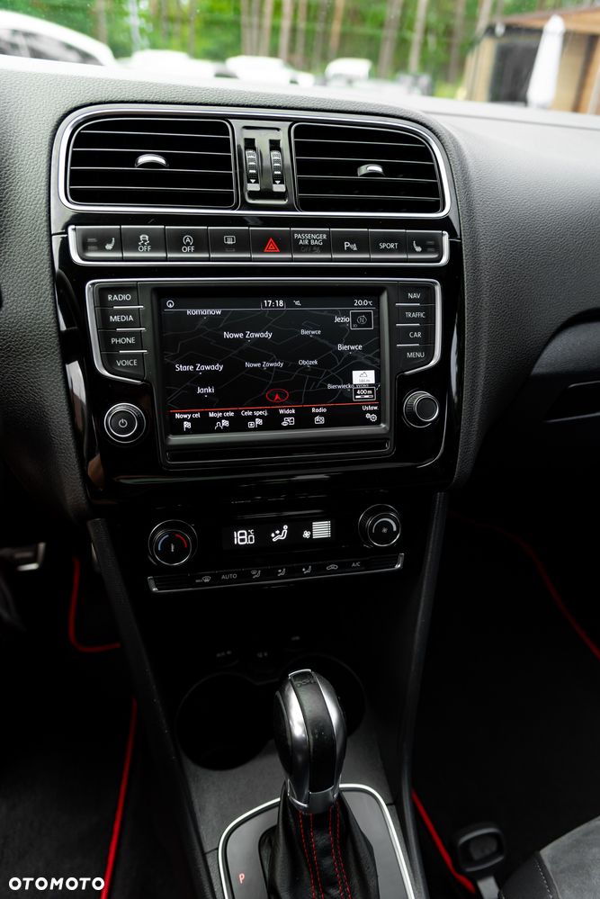 Volkswagen Polo 1.8 TSI (Blue Motion Technology) DSG GTI - 40