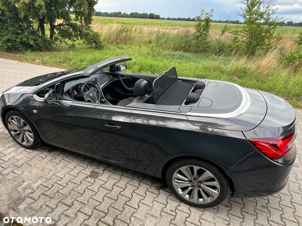 Opel Cascada - 38