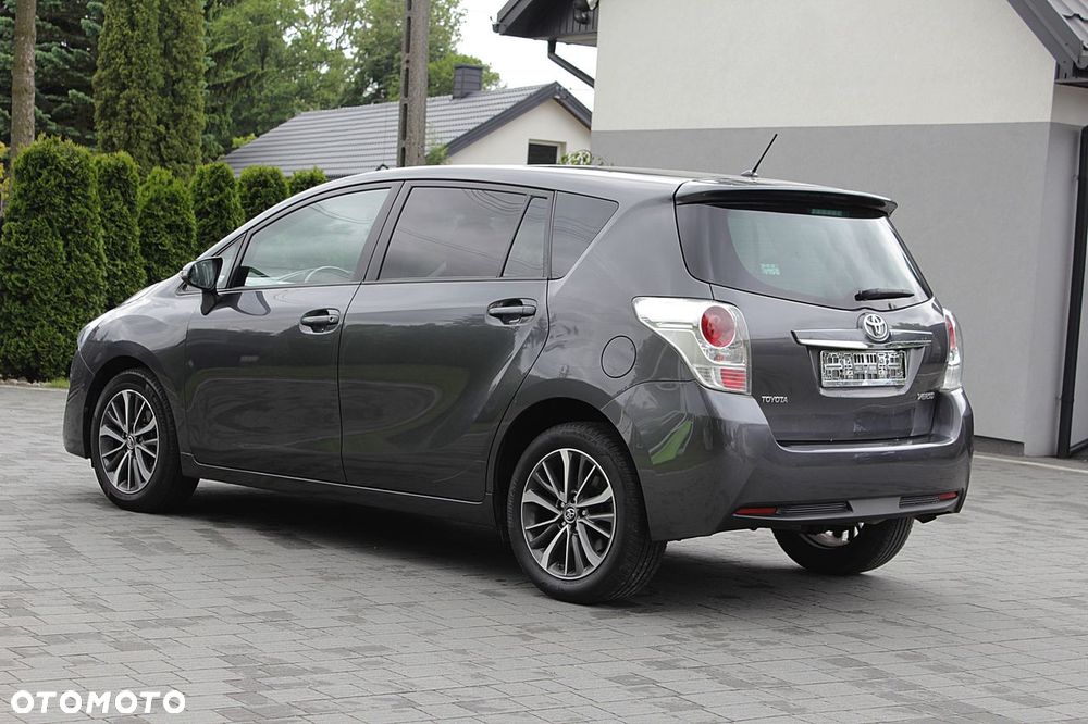 Toyota Verso 1.8 Prestige MS EU6 - 24