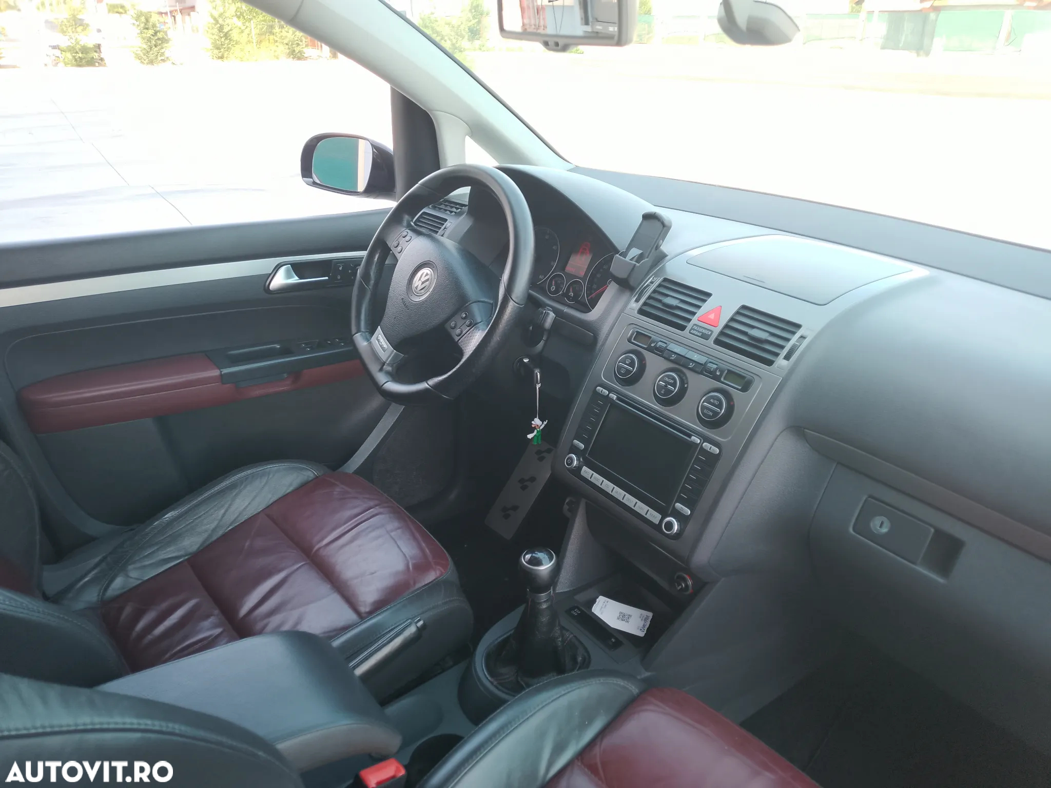 Volkswagen Touran 2.0 TDI DPF R-Line Edition - 8
