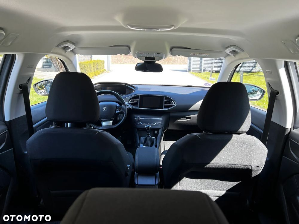Peugeot 308 1.2 PureTech Business Line S&S - 13