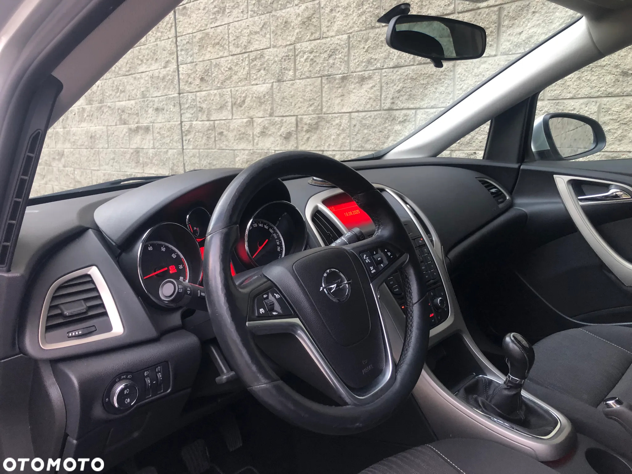 Opel Astra 1.4 Turbo Design Edition - 16