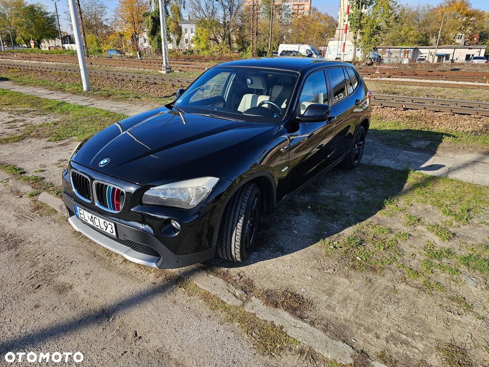 BMW X1 xDrive20i - 1
