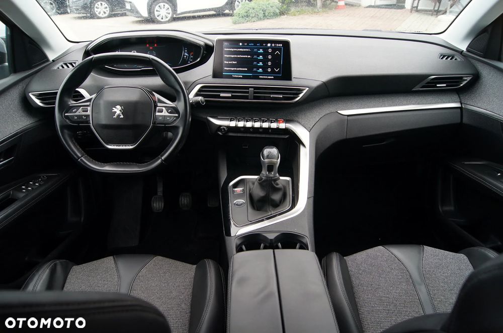 Peugeot 3008 1.5 BlueHDi Allure S&S - 11