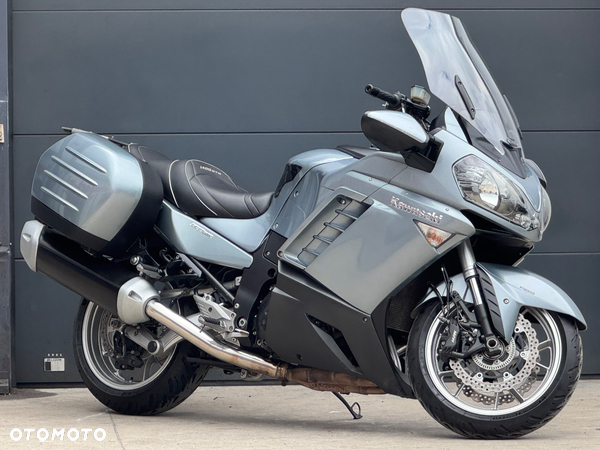 Kawasaki GTR