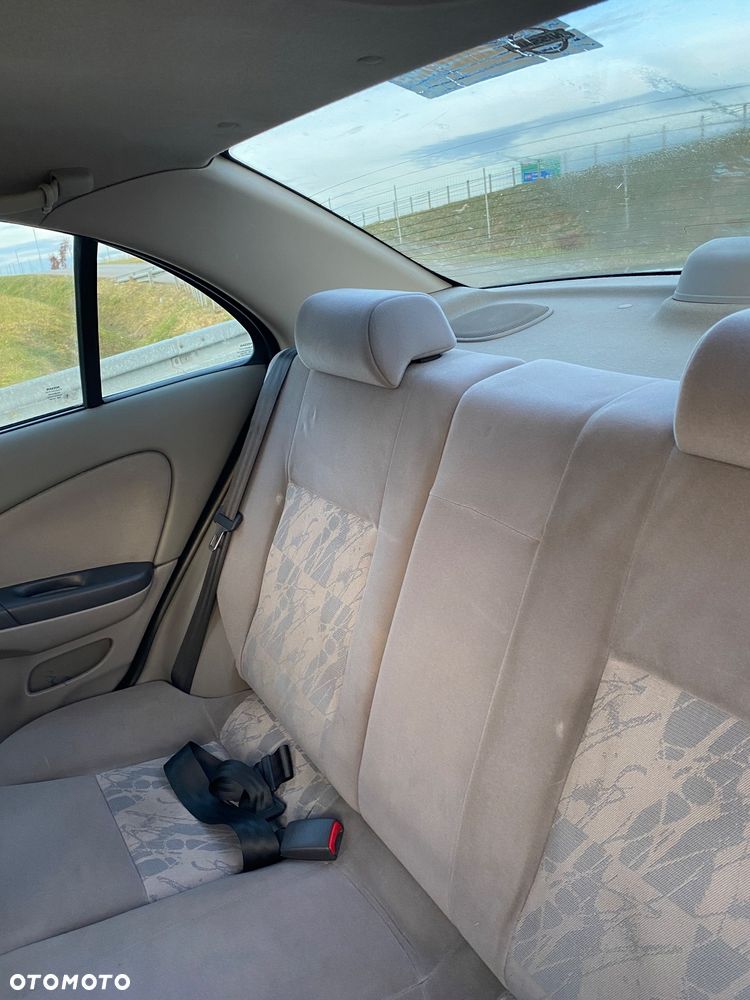 Nissan Almera 1.8 Comfort - 18