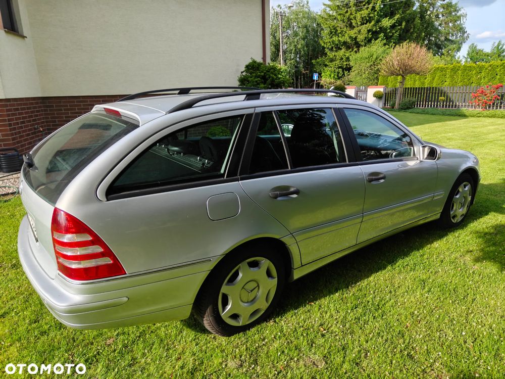 Mercedes-Benz Klasa C 220 T CDI Avantgarde - 14