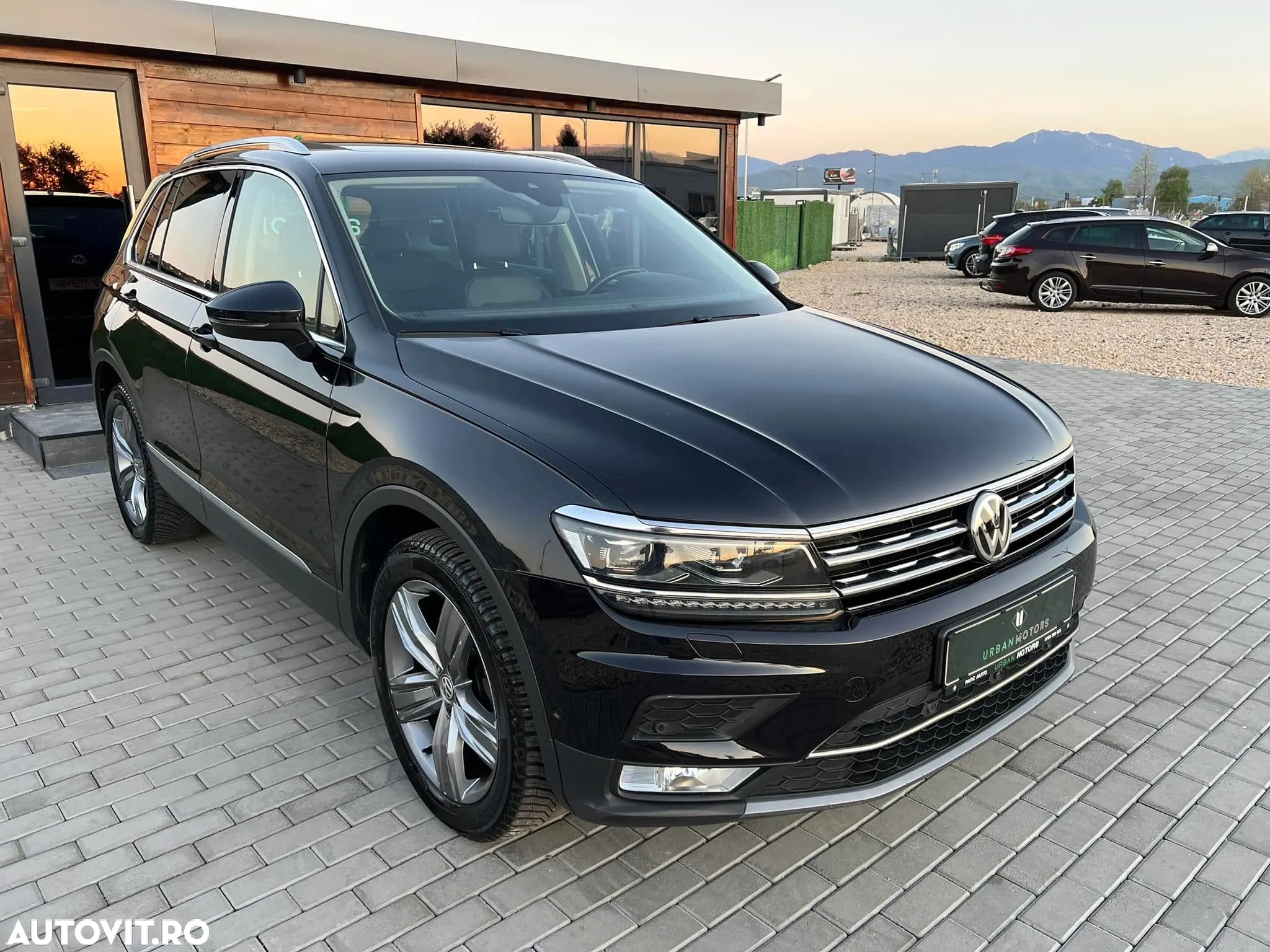 Volkswagen Tiguan 2.0 TDI 4Mot DSG Highline - 13
