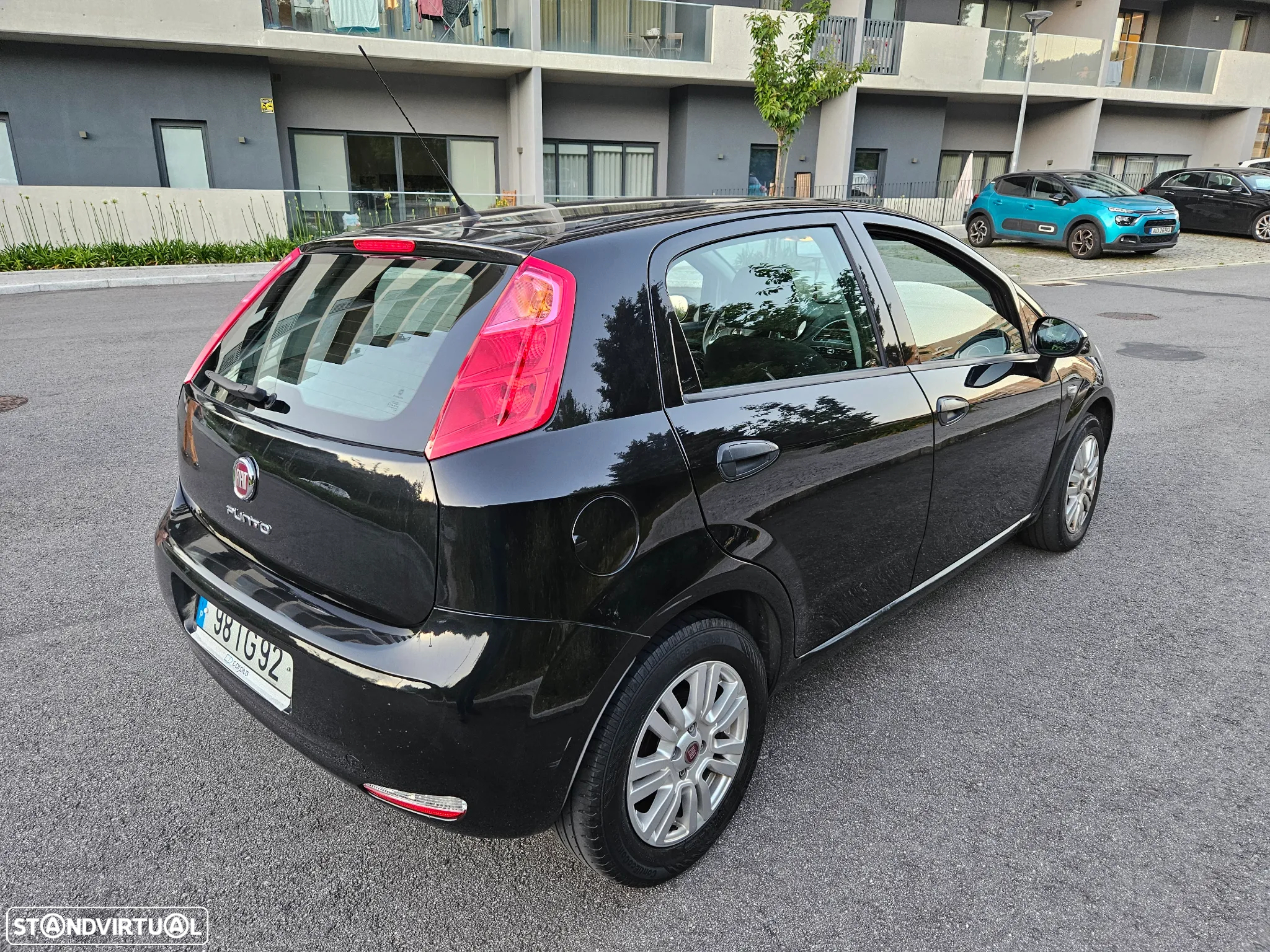 Fiat Punto 1.3 M-Jet Lounge S&S - 6