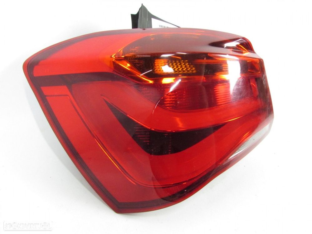 Farolim do Painel Esquerdo/Trás Seminovo/ Original BMW 1 (F20)/BMW 1 (F21) 63217... - 2
