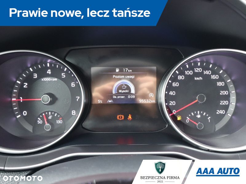 Kia Ceed - 12
